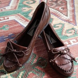 Vintage Leather Mootsies Tootsies Moccasin Wedge